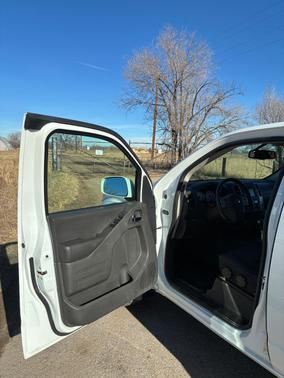 White 2019 Nissan Frontier PRO-4X