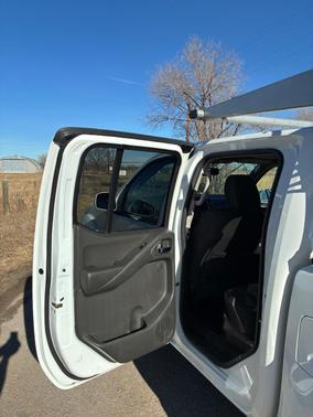 White 2019 Nissan Frontier PRO-4X