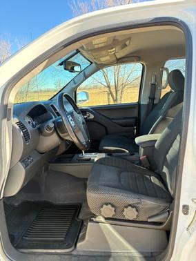 White 2019 Nissan Frontier PRO-4X