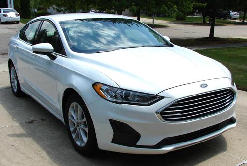 White 2020 Ford Fusion SE