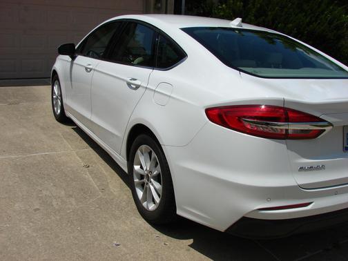 White 2020 Ford Fusion SE