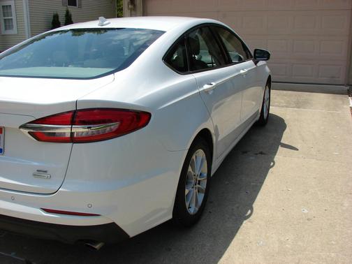 White 2020 Ford Fusion SE