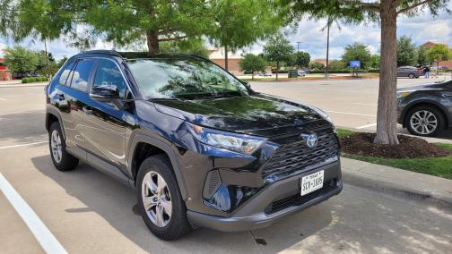 2022 Toyota RAV4 Hybrid LE