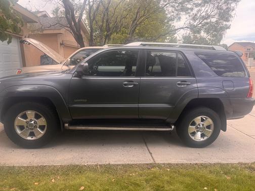 2004 Toyota 4Runner Limited V8