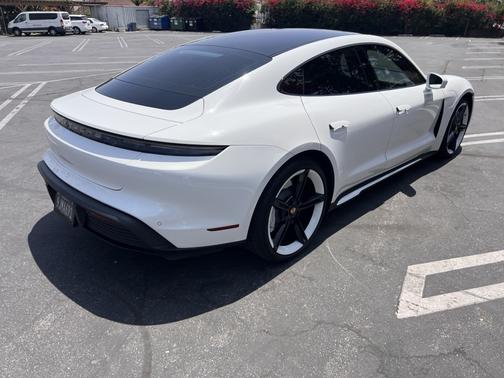 2021 Porsche Taycan Taycan