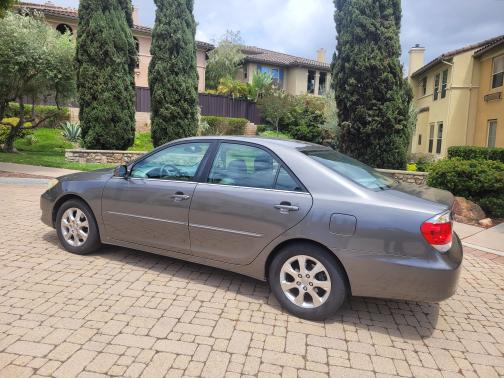 2005 Toyota Camry XLE V6