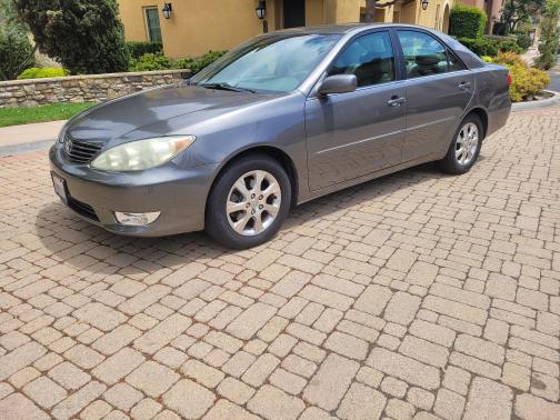 2005 Toyota Camry XLE V6