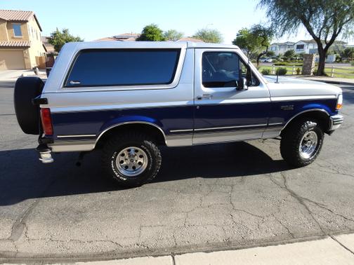 1996 Ford Bronco XLT