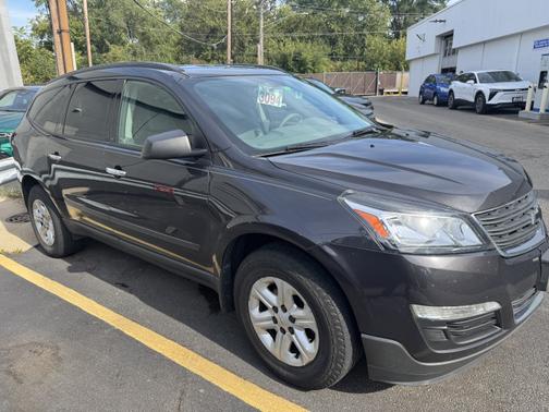 2017 Chevrolet Traverse LS