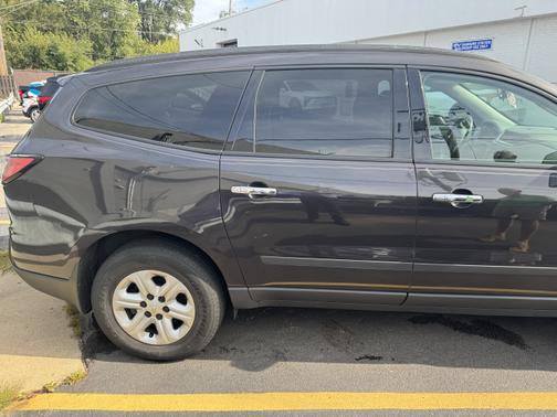 2017 Chevrolet Traverse LS