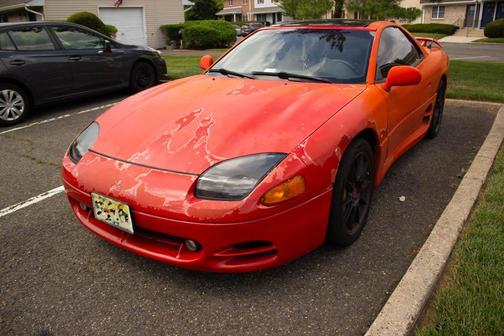 Red 1995 Mitsubishi 3000GT SL
