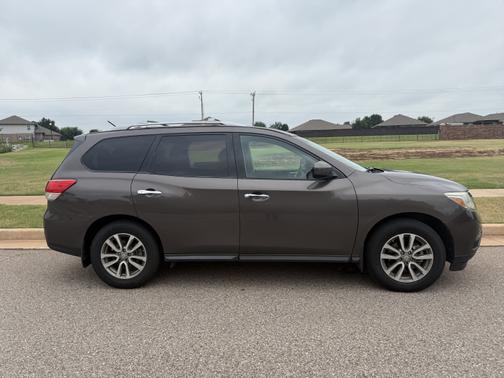 2015 Nissan Pathfinder S