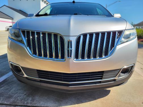 2012 Lincoln MKX Base