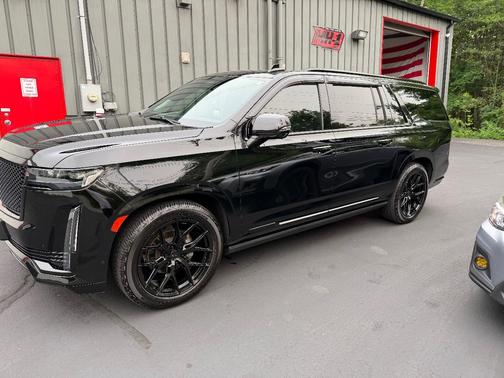 Black 2022 Cadillac Escalade ESV Sport Platinum