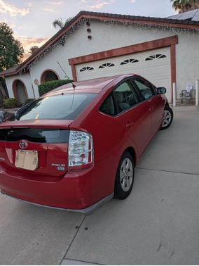 Red 2008 Toyota Prius Standard