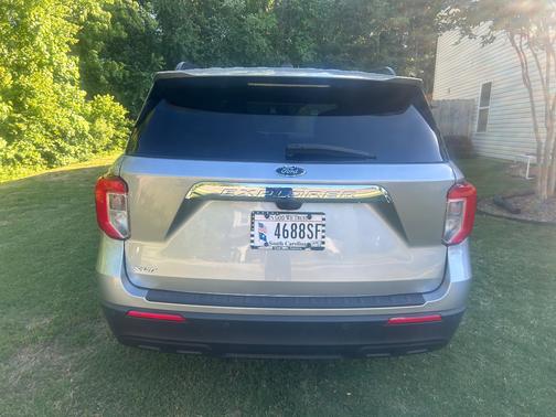 Silver 2022 Ford Explorer XLT