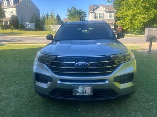 Silver 2022 Ford Explorer XLT