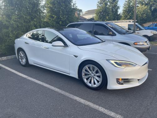 2016 Tesla Model S 75D