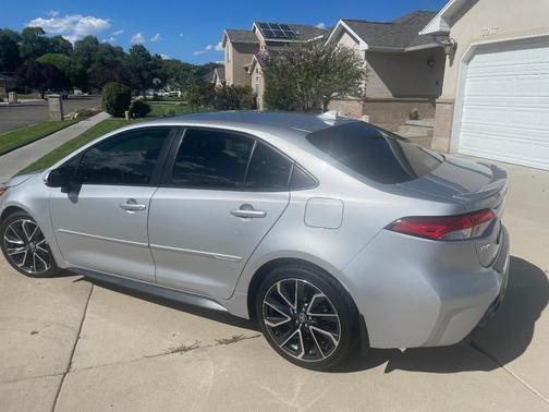 Silver 2022 Toyota Corolla SE