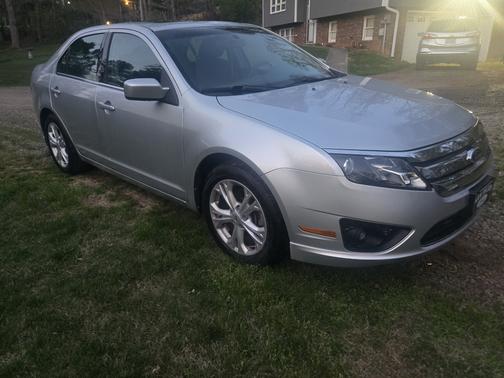 2012 Ford Fusion SE