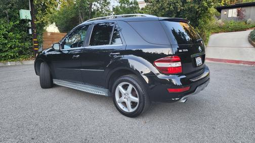 2010 Mercedes-Benz M-Class ML 550