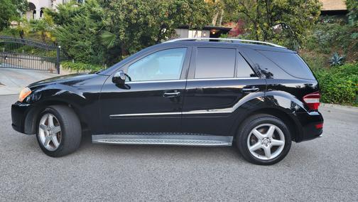 2010 Mercedes-Benz M-Class ML 550