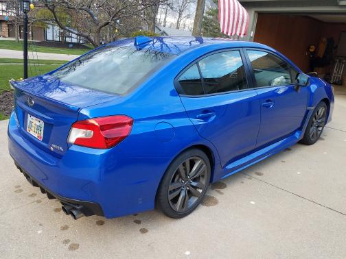 Photo 3 of 24 of 2016 Subaru WRX Premium