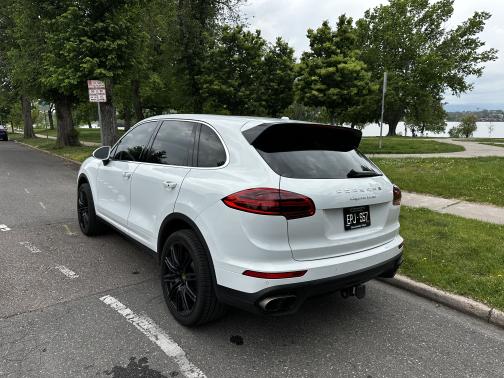 2015 Porsche Cayenne Turbo