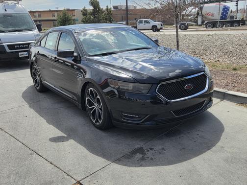2016 Ford Taurus SHO