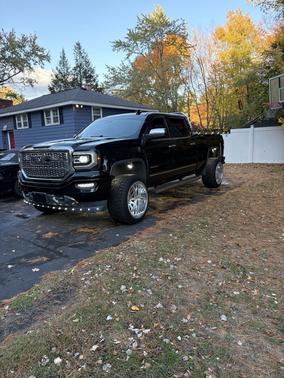 Black 2017 GMC Sierra 1500 Denali