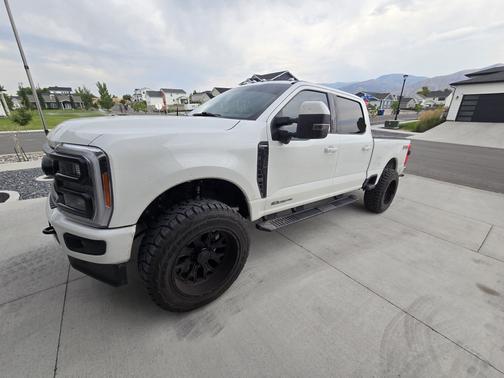 2023 Ford F-350 Lariat