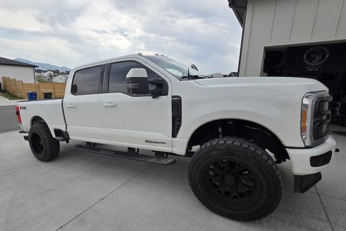 2023 Ford F-350 Lariat