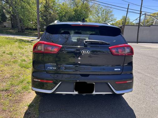 Black 2019 Kia Niro LX