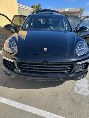 Black 2018 Porsche Cayenne Cayenne S E-Hybrid