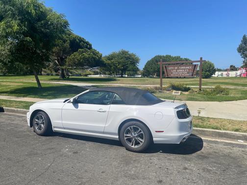 2014 Ford Mustang V6 Premium