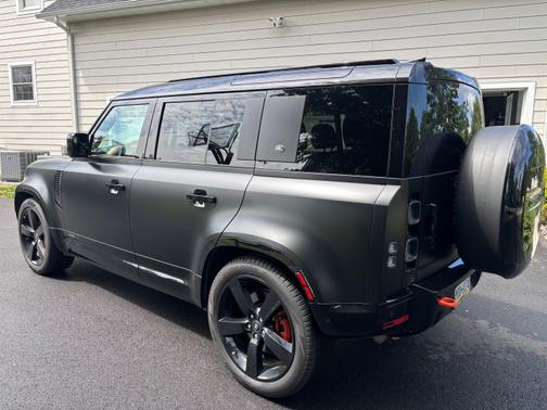 2024 Land Rover Defender 110 P400 X