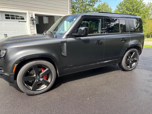 2024 Land Rover Defender 110 P400 X