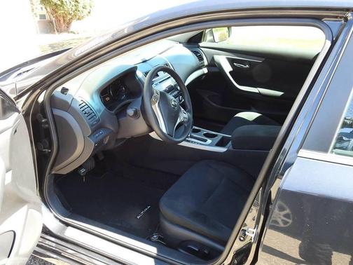 Blue 2015 Nissan Altima 2.5 S