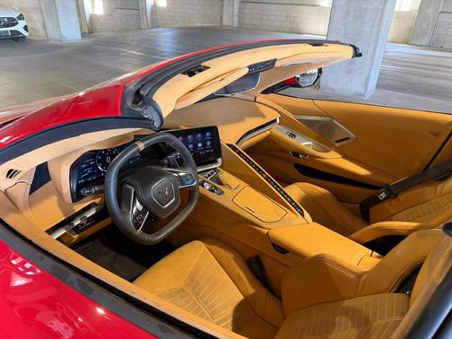 Red 2022 Chevrolet Corvette Stingray w/3LT