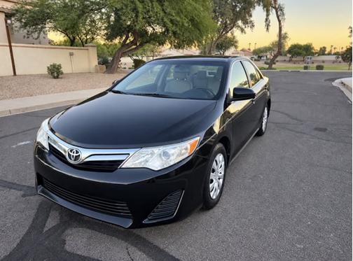 Black 2014 Toyota Camry LE