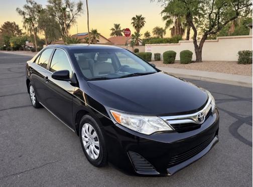Black 2014 Toyota Camry LE