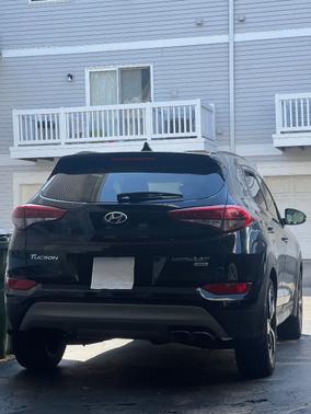 Black 2017 Hyundai TUCSON Limited