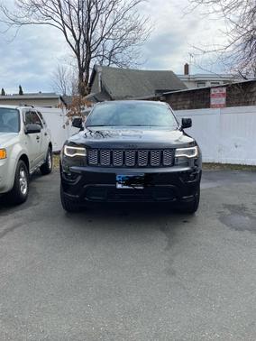 2020 Jeep Grand Cherokee Laredo