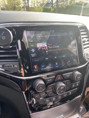 2020 Jeep Grand Cherokee Laredo