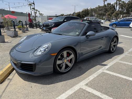 2017 Porsche 911 Carrera 4S