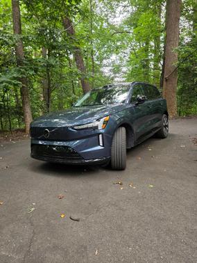 Blue 2025 Volvo EX90 Twin Motor Performance Ultra 7-Seat