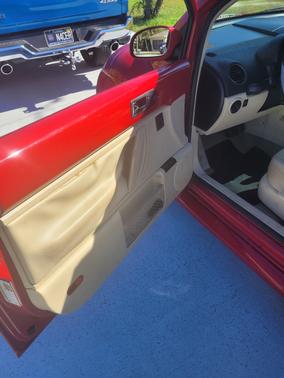 2008 Volkswagen New Beetle S