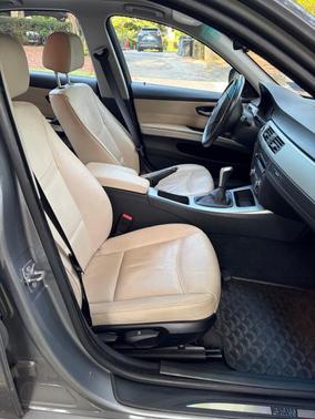 Gray 2010 BMW 328 i xDrive
