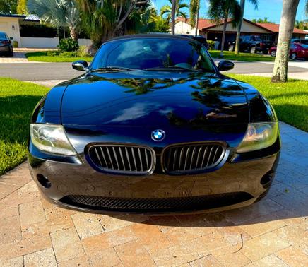 Black 2005 BMW Z4 2.5i Roadster