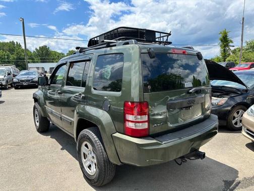 Green 2008 Jeep Liberty Sport